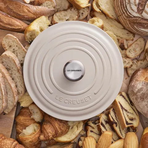 Le Creuset Signature 3.3 Litre Round Cast Iron Casserole, 22cm (Brioche)