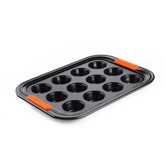 Le Creuset Non-Stick Mini Muffin Pan, 12 Cups